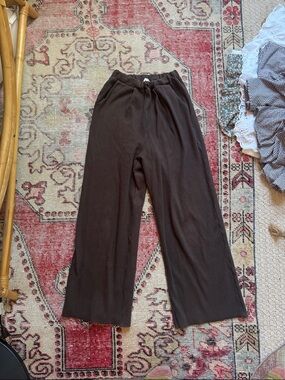 Ribbed Elastic Waist Pants in Brown